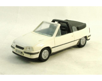 OPEL Kadett GSi 3-turig, белый