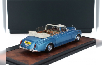 ROLLS-ROYCE Phantom Vi Landaulette Semiconvertible Open (1973), Light Blue White