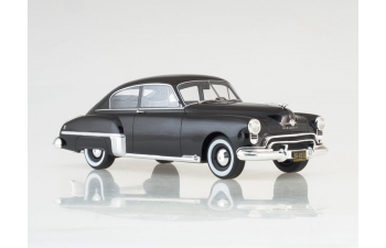 OLDSMOBILE Rocket 88, black