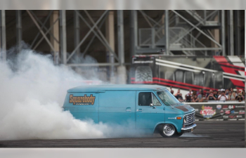 CHEVROLET G10 Van (1973), Blue Rusted Smoke Box