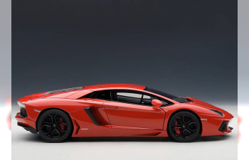 LAMBORGHINI Aventador LP700-4 (2011), rosso andromeda / red black wheels