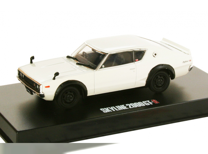 Nissan Skyline HT 2000GT 1973 KPGC110 Ken&Mary white