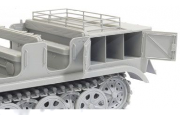 Сборная модель Sd.Kfz.7 8t Half-Track Initial Production