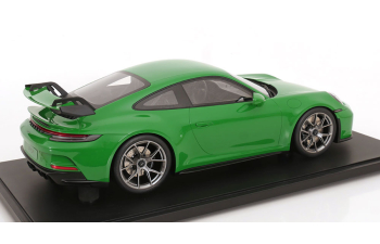 PORSCHE 911 (992) GT3 (2022), python green