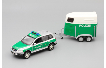 VOLKSWAGEN Touareg with horse triailer Polizei Dresden, green / silver / white