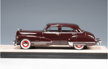 CADILLAC Sixty Special (1942), Madeira Maroon