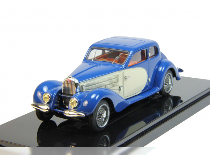BUGATTI 57 Ventoux Coupe (1938), blue / beige
