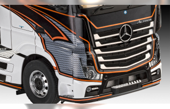 Сборная модель MERCEDES-BENZ ACTROS MP4