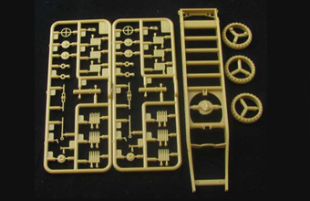 Сборная модель Sd.kfz 6/2 (BN9) 3.7cm Flak36 half-track 5t (Early/Late Production)