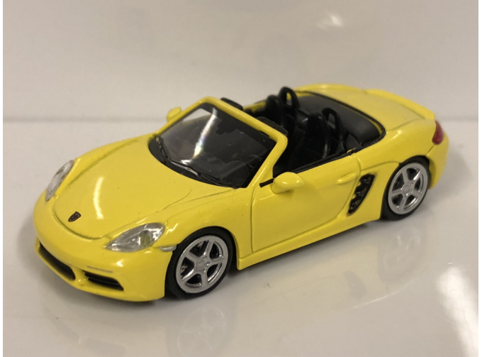 Porsche 718 Boxter, yellow, 2016