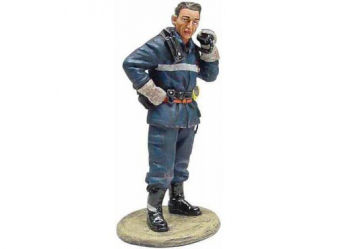 Испанский пожарный с рацией г.Мадрид 2003