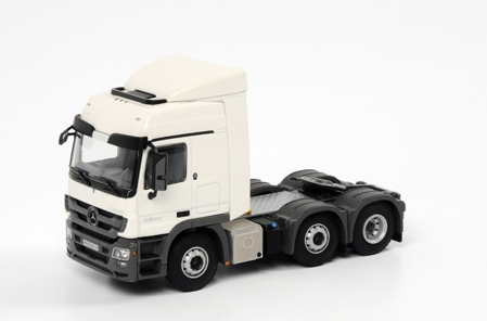 MERCEDES-BENZ Actros, White Line 1:50, белый