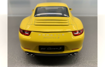 Porsche 911 (991) желтый