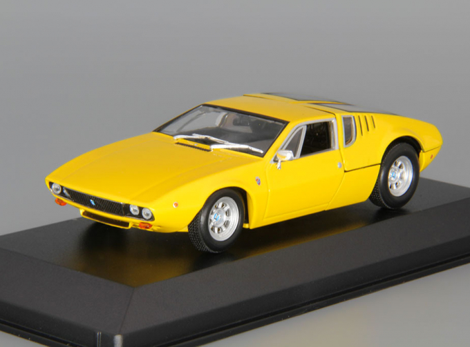 DE TOMASO Mangusta (1967), yellow