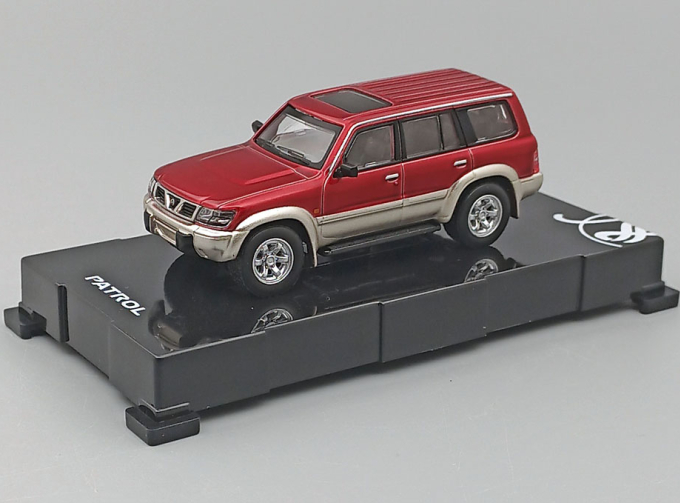 NISSAN Patrol Y61 (1997), red / white gold