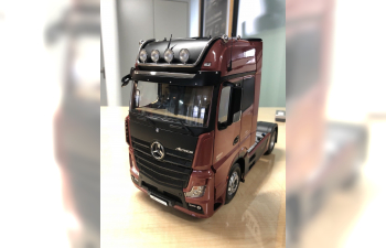 MERCEDES-BENZ Actros GigaSpace 4x2 FH25, dark red