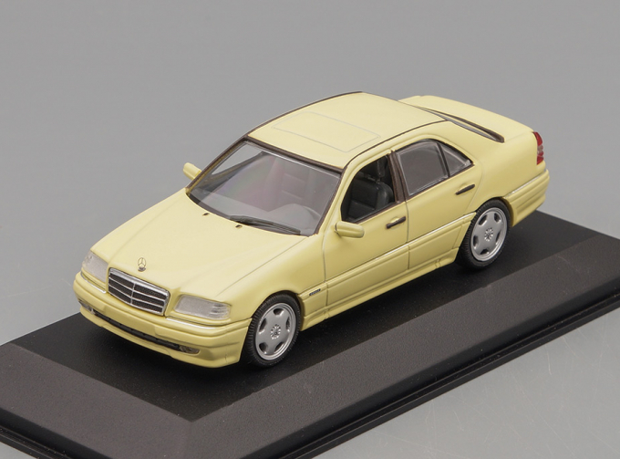 MERCEDES-BENZ AMG C 36, light yellow