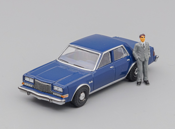 PLYMOUTH Grand Fury Unmarked Police Car с фигуркой 1986 Navy Blue