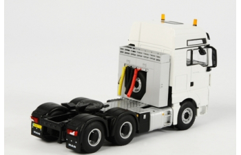 MAN TGX XXL 6x4, White Line 1:50, белый