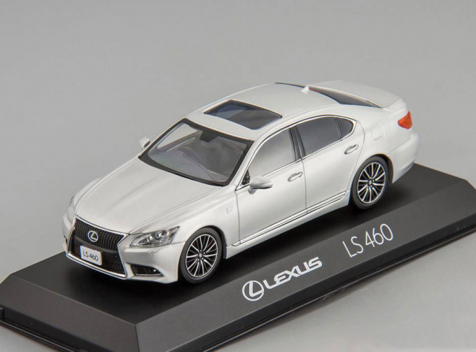 LEXUS LS460 F Sport, silver