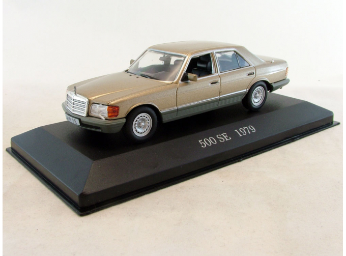 MERCEDES-BENZ 500 SE (1979), Mercedes-Benz Offizielle Modell-Sammlung 39, gold