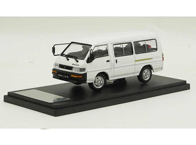 MITSUBISHI Delica Van (1986), white