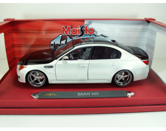 BMW M5, Custom Shop 1:18, серебристый с черным