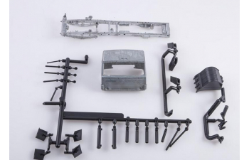 Сборная модель Экскаватор на базе Камский грузовик 5511