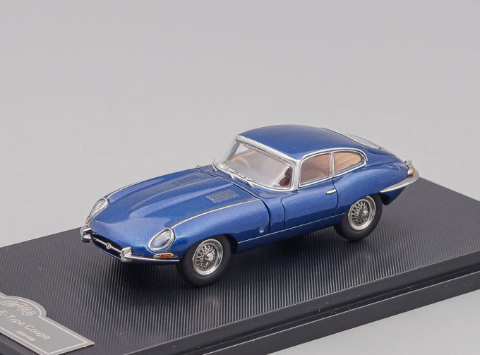 JAGUAR E-type HardTop (1961), blue metallic