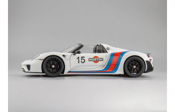 PORSCHE 918 Spyder Weissach Package Martini Livery (2013), white