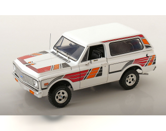 CHEVROLET K5 Blazer Feathers Edition with removable Hardtop (1972), white red