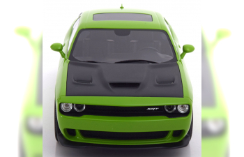 DODGE Challenger Hellcat SRT (green / black)