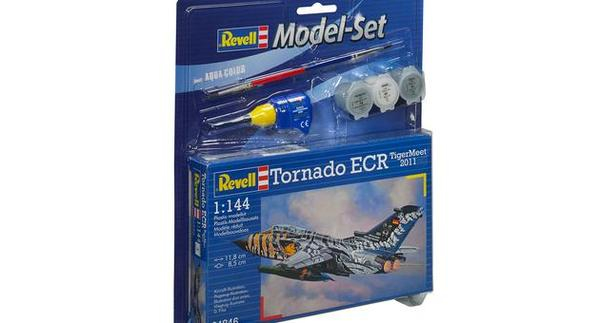 Сборная модель Самолет Разведчик-Бомбардировщик Торнадо ECR Tigermeet 2011 (подарочный набор)