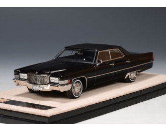 Cadillac Sedan de Ville - 1970 (black)