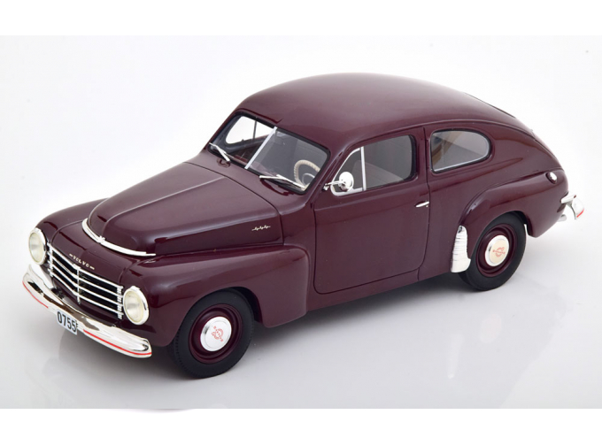 VOLVO PV444 (1947), dark red