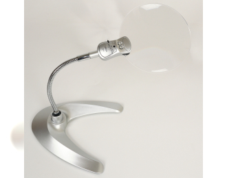 Лупа 4-кратная с подсветкой (на подставке)