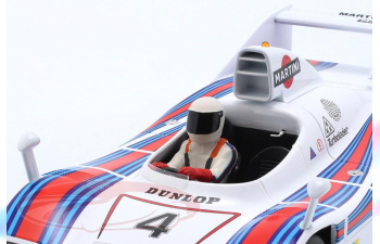 Фигурка сидящего гонщика в белом шлеме (1977)