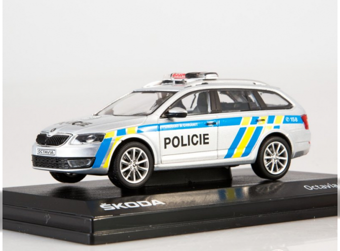 SKODA Octavia III Combi Polizie (2013) silver