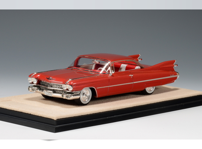 CADILLAC Coupe Deville (1959), Seminole Red