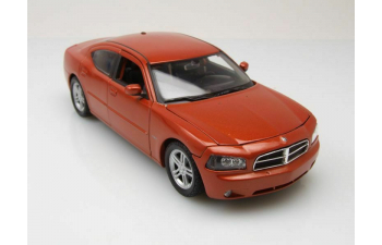 Dodge Charger R/T 2006 оранжевый