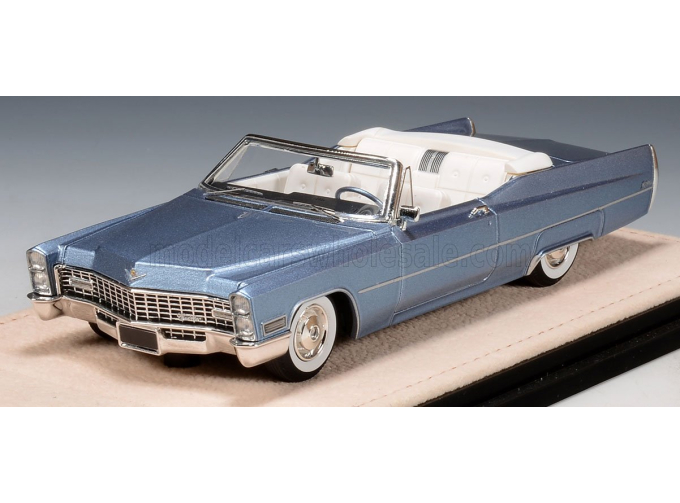CADILLAC DE VILLE Cabriolet Open (1967), blue