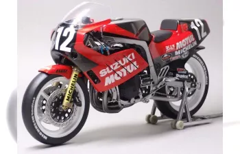 Сборная модель Suzuki GSX-R750 Yoshimura (1986) Suzuka 8-hours