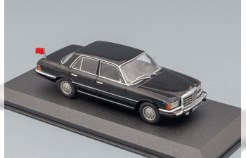 MERCEDES-BENZ 450 SEL (W116) (1977) Black (из к/ф "Рокки IV")