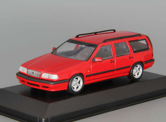 VOLVO 850 Break (1996), red