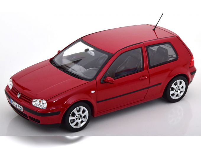 VOLKSWAGEN Golf 4 (2002), red