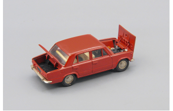 ВАЗ 2101 Жигули, красный