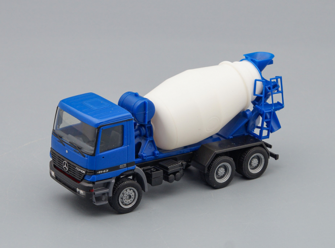 MERCEDES-BENZ Actros 2632, blue / white