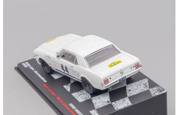 FORD Mustang #44 Henri Greder - Marie-Claude Beaumont, Vainqueurs de Rallye 26