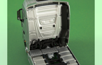 Камский грузовик 54901, серебристый металлик