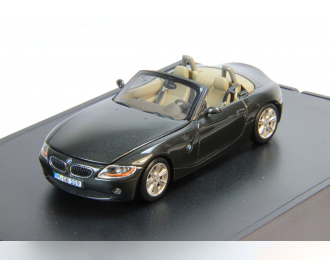 BMW Z4 Roadster, grey